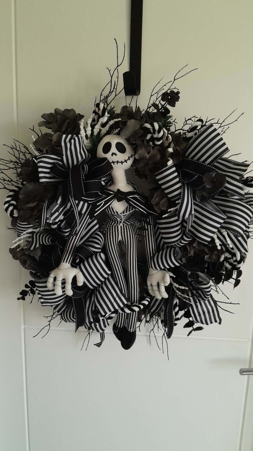 Jack Skellington wreath centrepiece close-up
