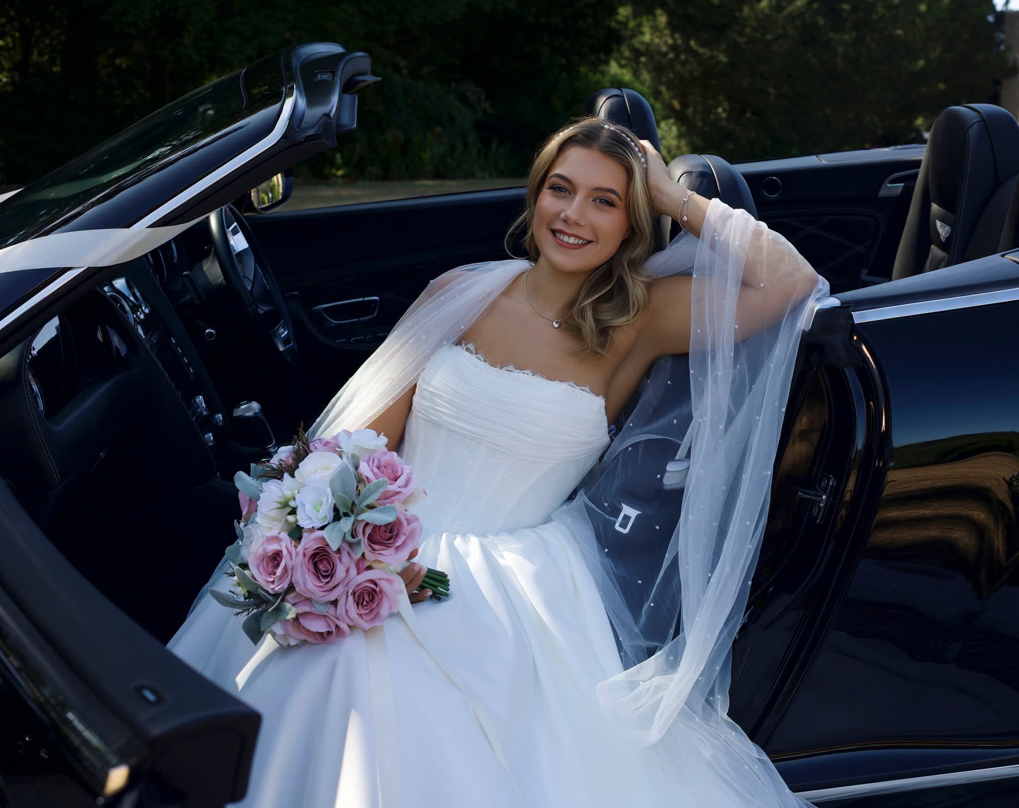 Freydis cascading bridal bouquet with blush and ivory roses