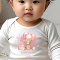 Personalisiertes Baby-Mädchen-Outfit: Lätzchen, Weste, Strampler