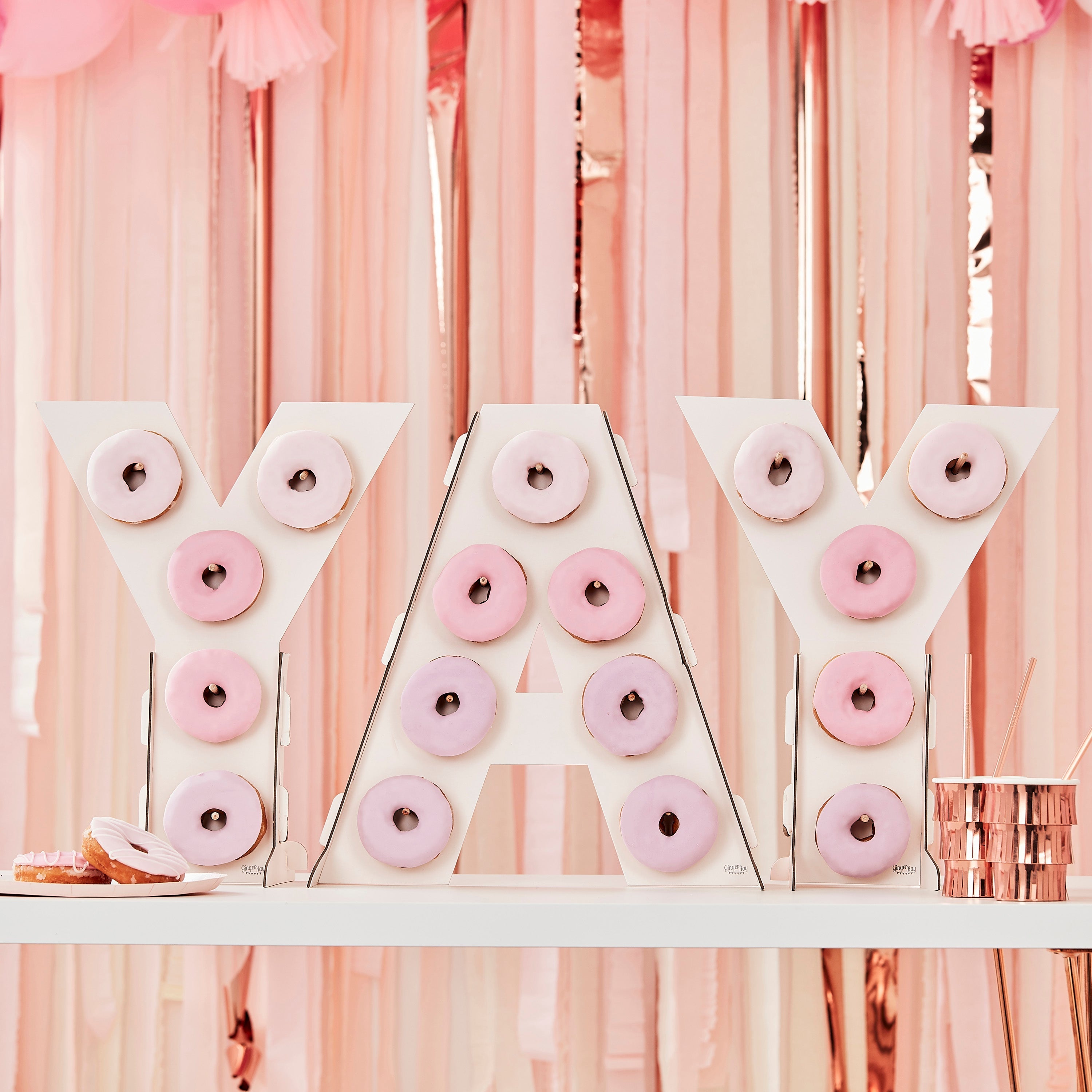 Yay Pink Ombre Donut Wall Stand- 5 Inner Pack