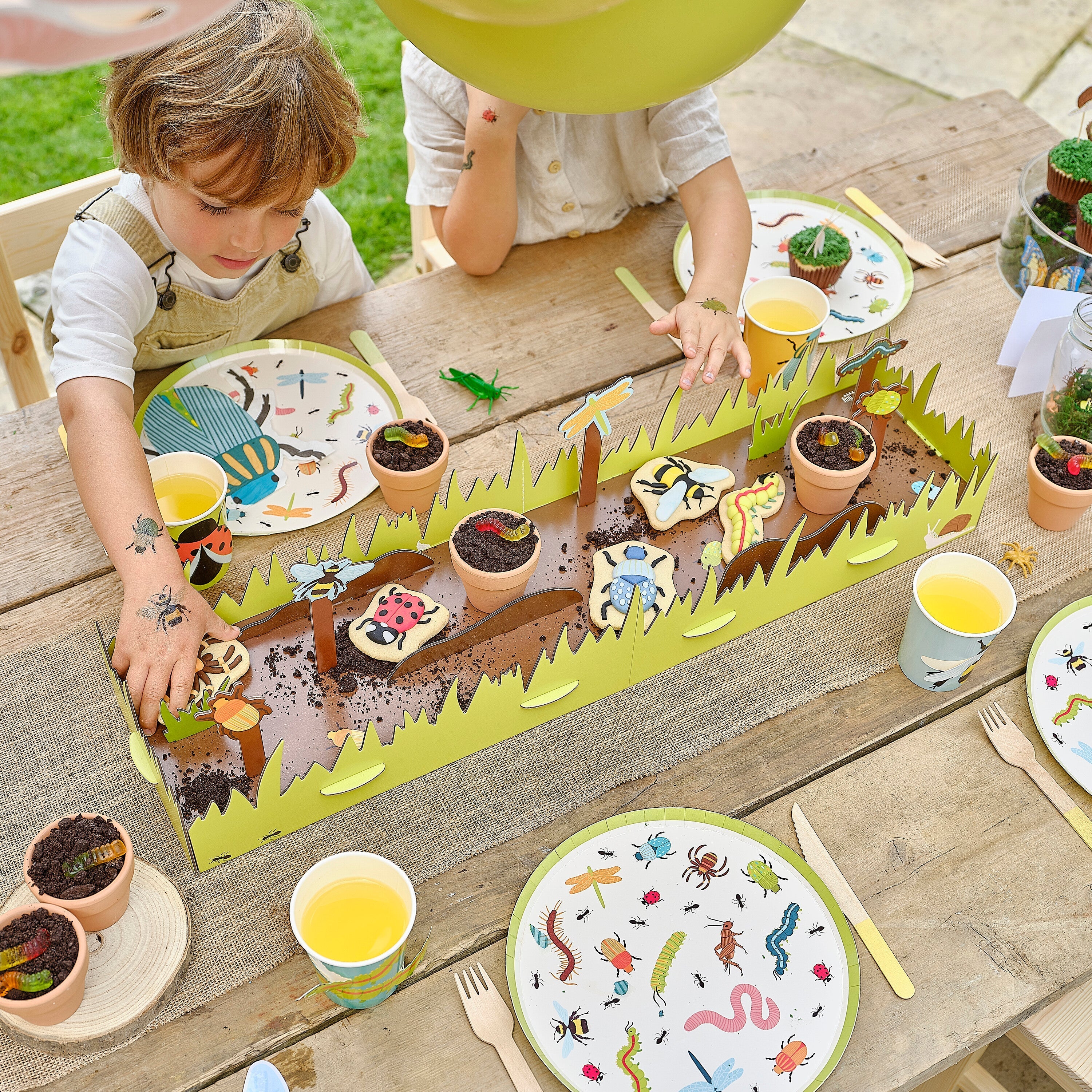 Bug Hunt Grazing Board with Pop Up Bugs- 5 Inner Pack