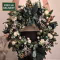 Cropped wreath photo with Free UK Delivery badge