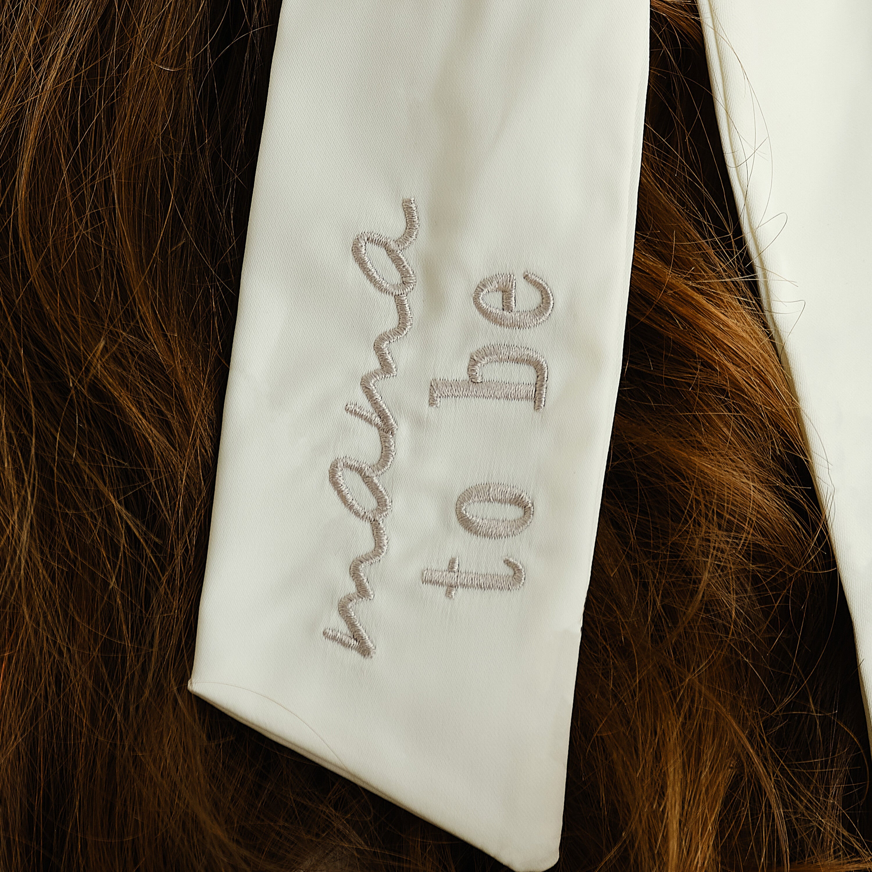 Ivory Embroidered 'Mama to Be' Hair Bow