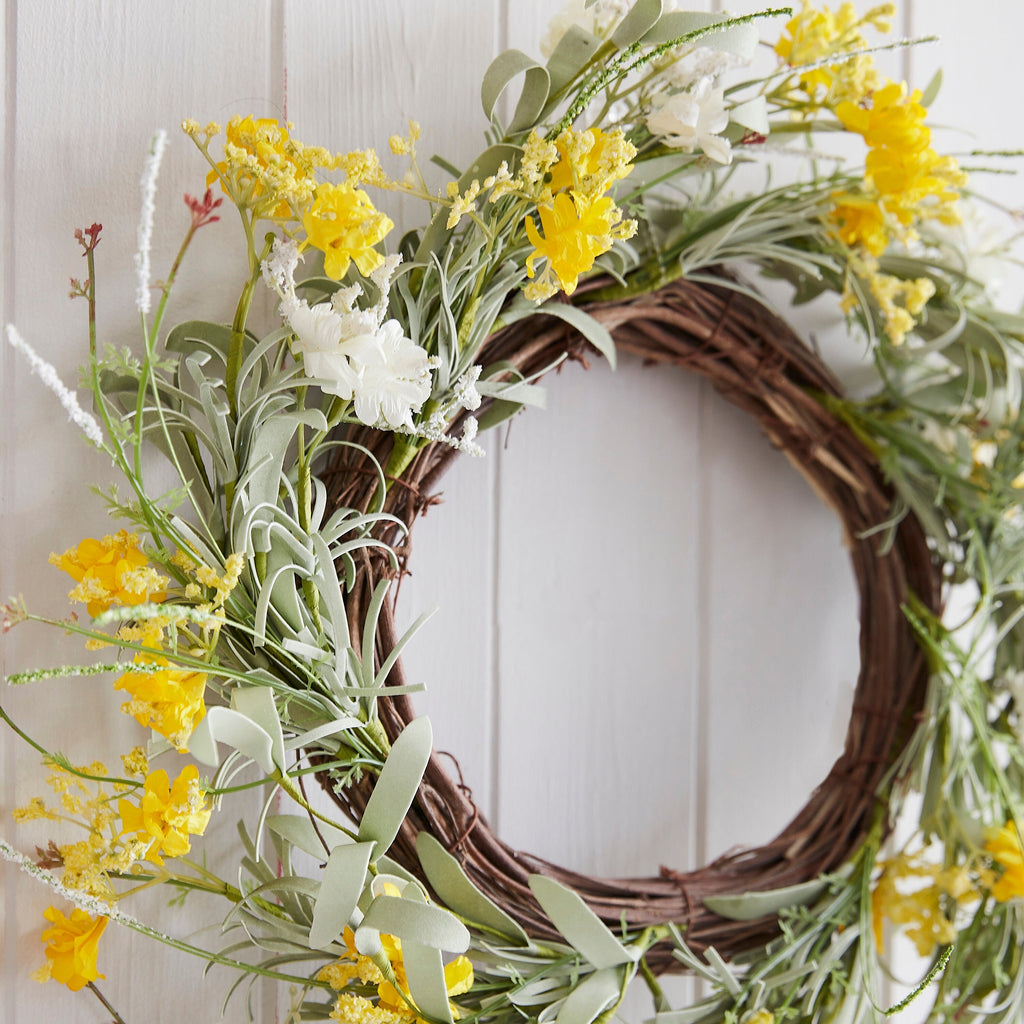 Yellow Artificial Flower Foliage Spring Wreath- 5 Inner Pack