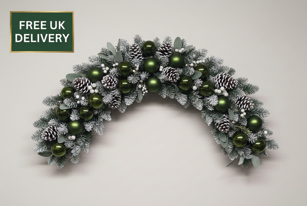 Forest green garland with delivery badge