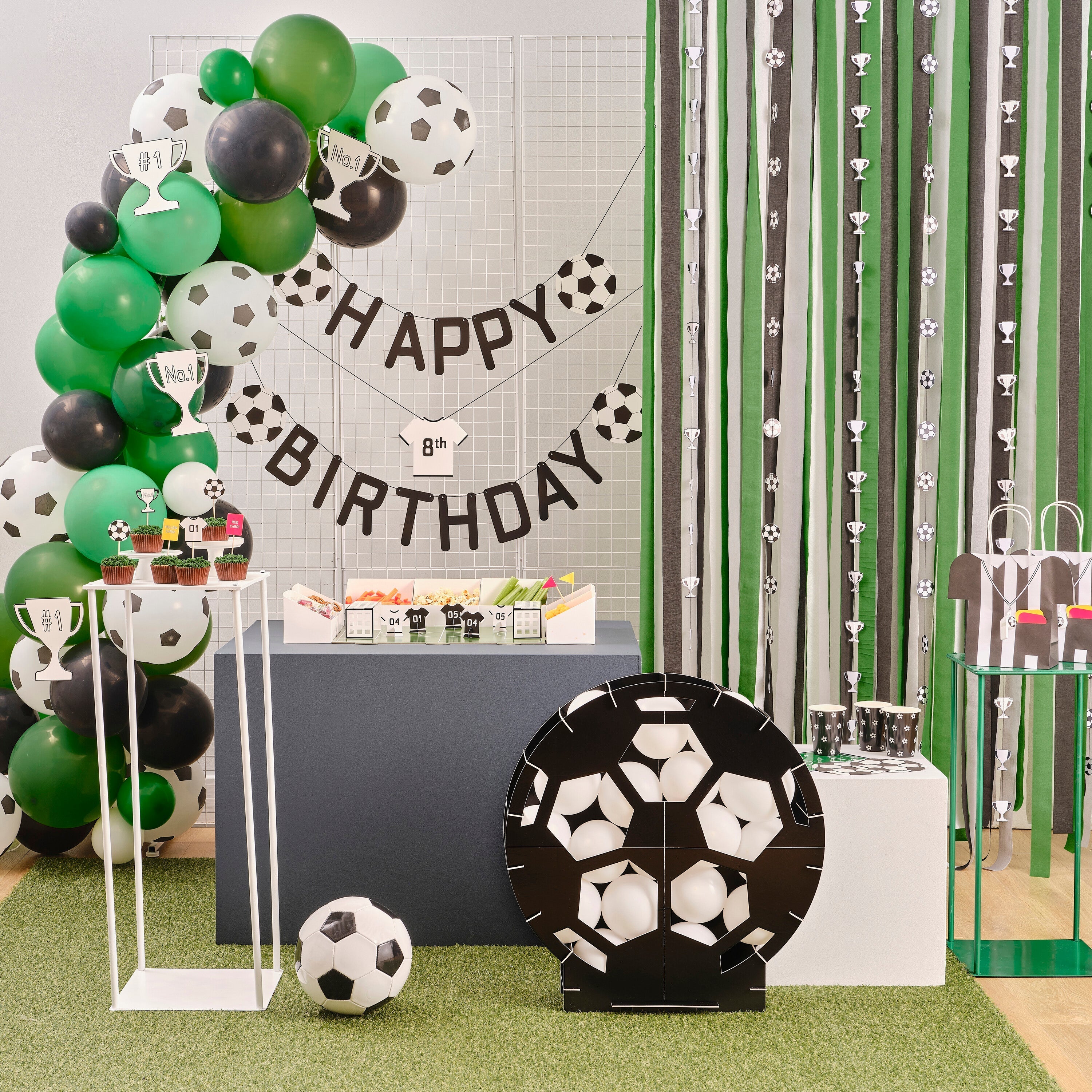Black and White Football Balloon Tails- 5 Inner Pack